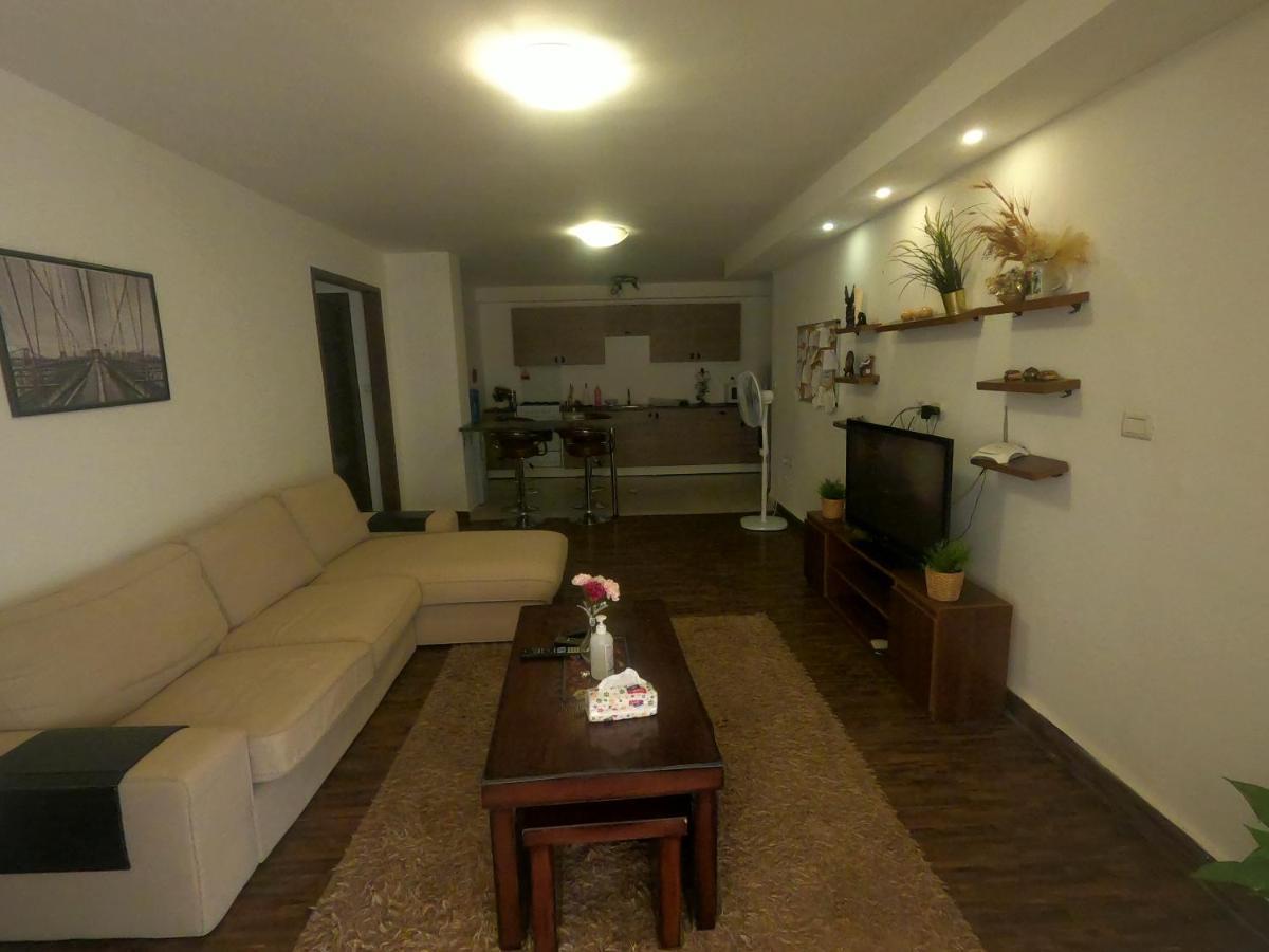 Karrain Villa-The Apartment มาดาบา ภายนอก รูปภาพ